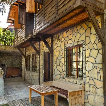 Feslikan Chalet Chalet *
