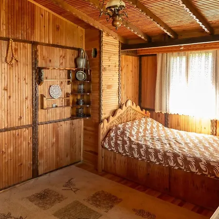 Chalet Feslikan Chalet